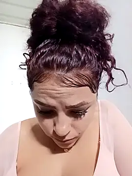 Mommy-Hot online show from March 23, 2026, 1:50 am