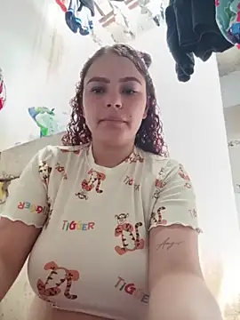 Mommy-Hot online show from May 11, 2026, 4:15 pm