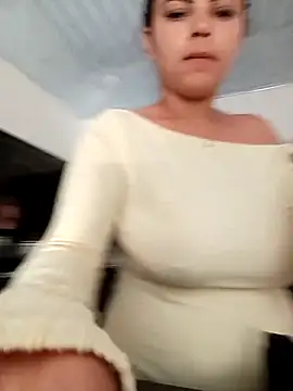 Mommy-Hot online show from January 15, 2026, 12:41 pm