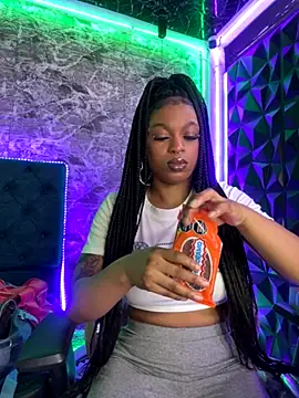 Melany Williams online show from September 22, 2025, 1:06 pm