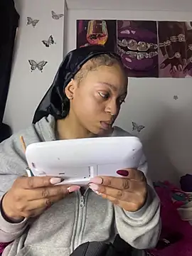 Melany Williams online show from May 14, 2026, 12:24 pm