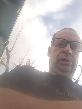 fastesttongue1680 online show from April 23, 2026, 12:39 am