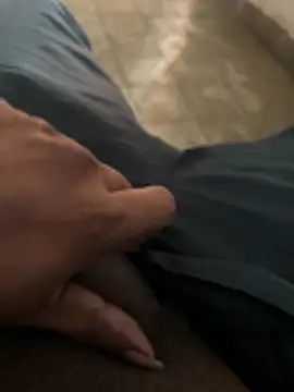 Snapshot of A-mira chatting on March 31, 2026, 10:06 am A-mira online show from March 31, 2026, 10:06 am