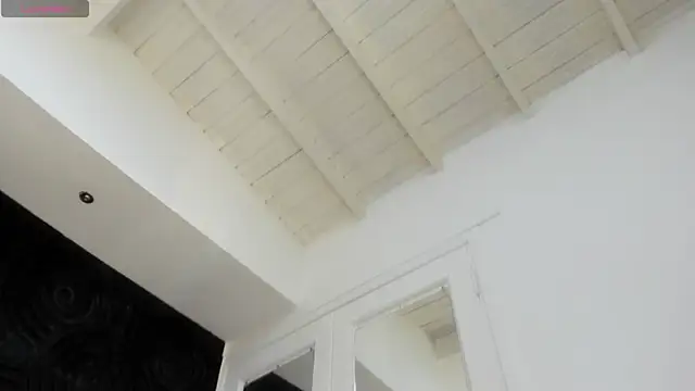 AbigailWilliams  online show from November 14, 2025, 11:25 am