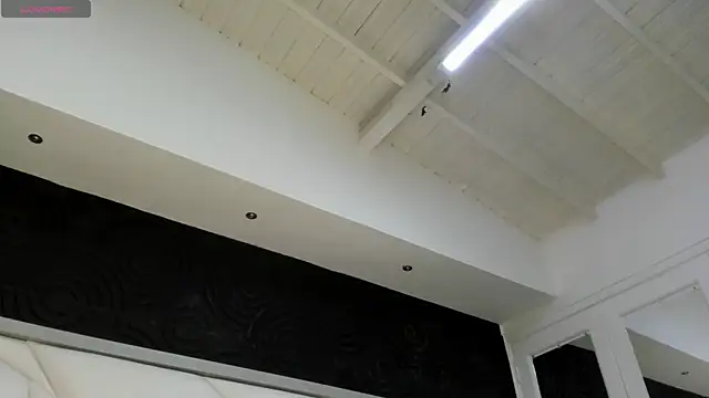 AbigailWilliams  online show from September 9, 2025, 11:08 am