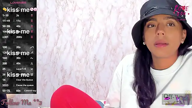 Snapshot of BarbieHotLaura chatting on January 11, 2025, 7:16 pm BarbieHotLaura online show from January 11, 2025, 7:16 pm