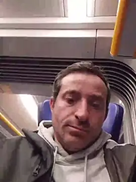 Snapshot of openlegsforyou chatting on February 25, 2026, 6:41 pm openlegsforyou online show from February 25, 2026, 6:41 pm