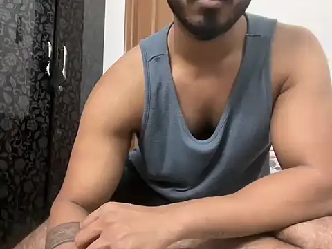 SumitPandey789 online show from November 16, 2025, 8:35 pm