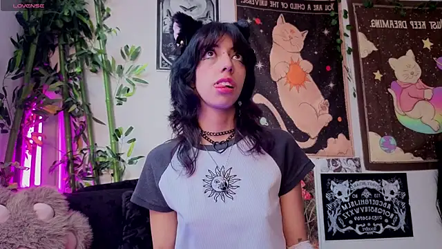 Nyx nayla online show from June 5, 2026, 10:37 pm