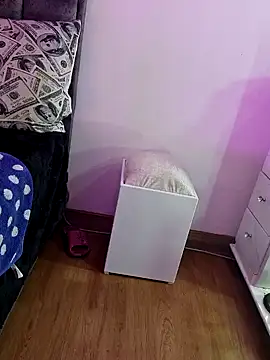 Snapshot of Nicole420squirt chatting on January 22, 2025, 7:34 pm Nicole420squirt online show from January 22, 2025, 7:34 pm