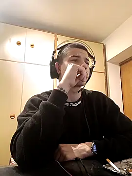 BigDickEnrg7195 online show from February 17, 2025, 1:25 am