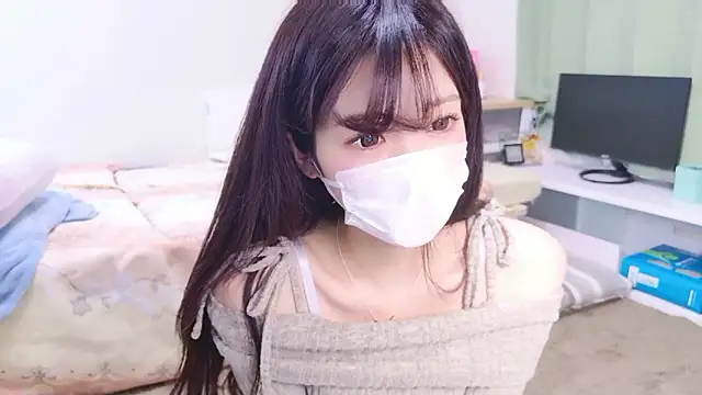 oxo yuna oxo online show from February 25, 2026, 12:49 pm