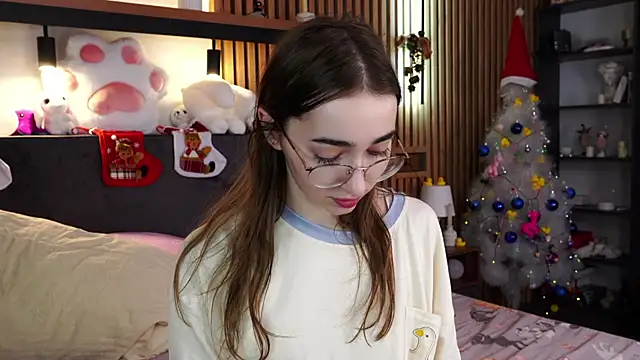 PollyBeev online show from December 20, 2025, 9:01 am