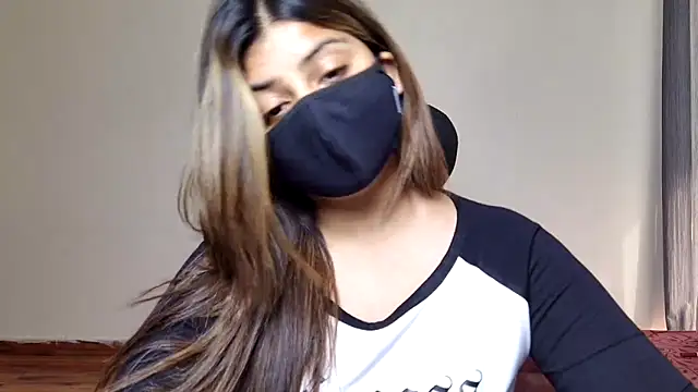 Snapshot of Hoty-Shivangi chatting on February 20, 2026, 5:15 am Hoty-Shivangi online show from February 20, 2026, 5:15 am