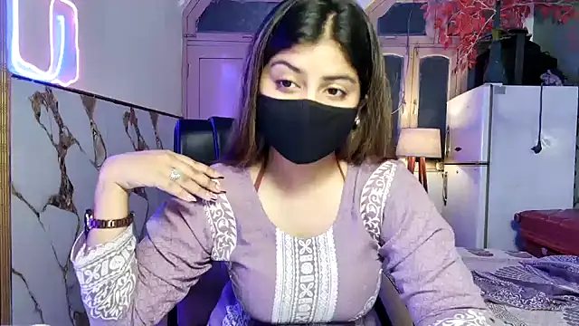 Hoty-Shivangi online show from July 15, 2026, 1:07 pm