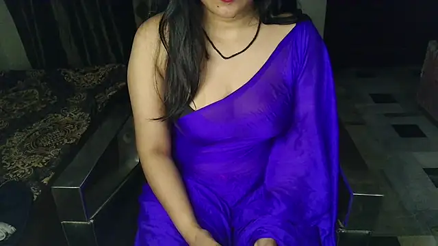 Snapshot of aarushi_sharmaa chatting on May 11, 2026, 4:37 pm aarushi sharmaa online show from May 11, 2026, 4:37 pm