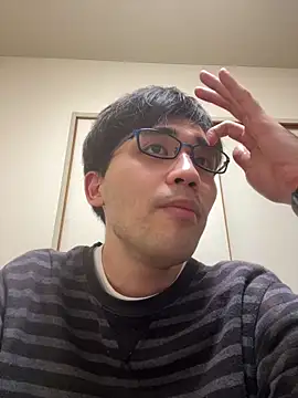 ryusei18570 online show from February 15, 2025, 6:01 pm