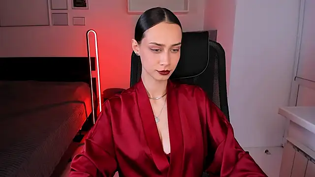 unaericaabistrong online show from October 6, 2025, 8:42 pm