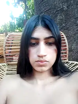 Snapshot of Julix_A chatting on January 21, 2025, 7:50 pm Julix A online show from January 21, 2025, 7:50 pm