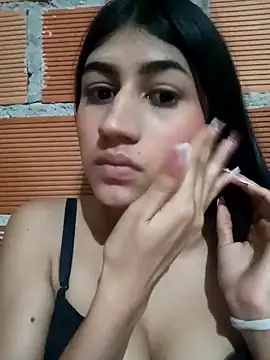 Snapshot of Julix_A chatting on December 19, 2024, 7:18 am Julix A online show from December 19, 2024, 7:18 am