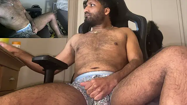 Snapshot of shadthebiguy chatting on January 31, 2025, 11:56 pm shadthebiguy online show from January 31, 2025, 11:56 pm