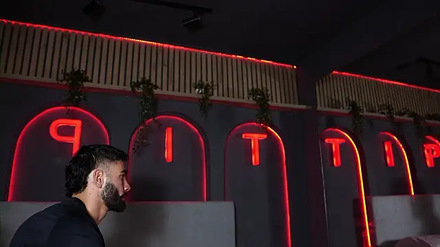 Snapshot of Austin_bolt chatting on February 11, 2026, 1:05 am Austin bolt online show from February 11, 2026, 1:05 am