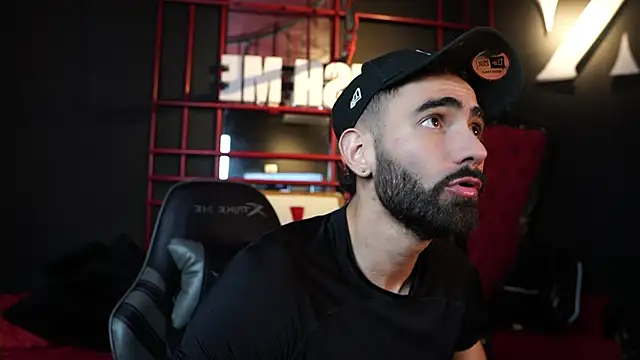 Snapshot of Austin_bolt chatting on February 21, 2026, 2:13 am Austin bolt online show from February 21, 2026, 2:13 am