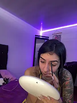 Snapshot of Alice_woodville chatting on January 12, 2025, 7:53 pm Alice woodville online show from January 12, 2025, 7:53 pm