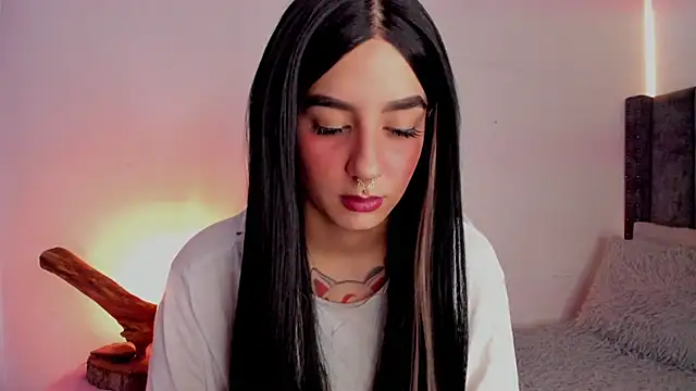 Snapshot of Alice_woodville chatting on March 9, 2025, 6:11 pm Alice woodville online show from March 9, 2025, 6:11 pm