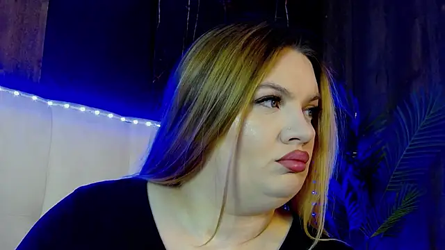 MelanieBrownn online show from February 10, 2026, 6:34 am