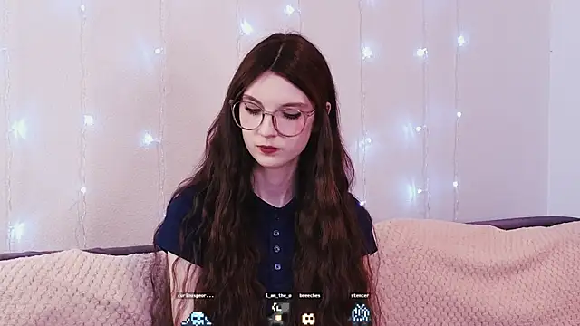 KimWilli online show from January 18, 2025, 10:17 pm