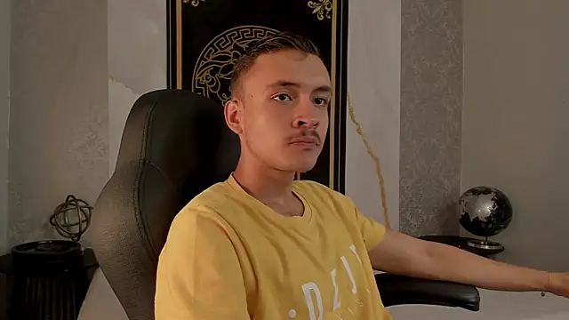 Desmon Clark online show from February 20, 2025, 6:35 pm