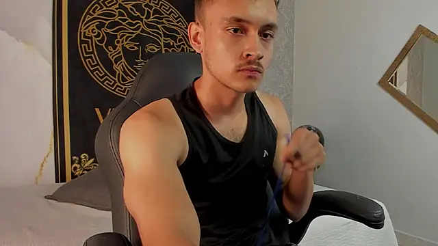 Desmon Clark online show from February 22, 2025, 6:50 am