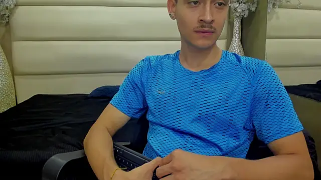 Desmon Clark online show from March 11, 2025, 4:08 am