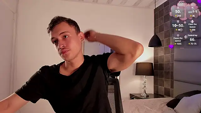 Desmon Clark online show from March 14, 2025, 10:16 pm