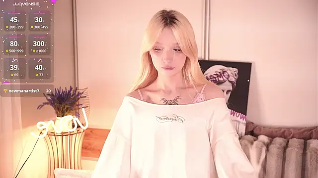 Snapshot of Naughty__Couplles chatting on January 17, 2026, 4:32 pm Naughty Couplles online show from January 17, 2026, 4:32 pm