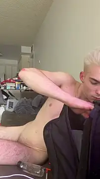 cbuchanan15 online show from February 15, 2026, 4:28 pm