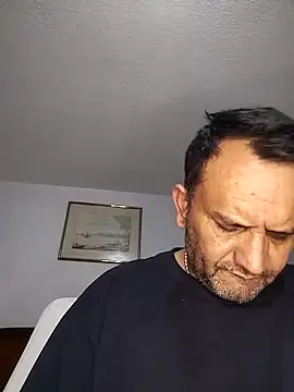 RogueTraveler online show from November 2, 2025, 3:22 am