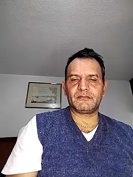 RogueTraveler online show from October 30, 2025, 4:44 am