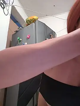 Snapshot of Dani_pegin chatting on February 10, 2026, 2:49 pm Dani pegin online show from February 10, 2026, 2:49 pm