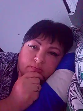 Snapshot of Marina376 chatting on October 16, 2025, 5:43 pm Marina376 online show from October 16, 2025, 5:43 pm