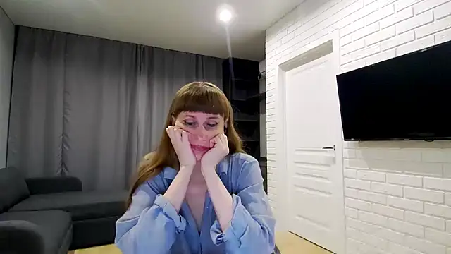 Daniella Lorente online show from May 15, 2026, 11:03 pm