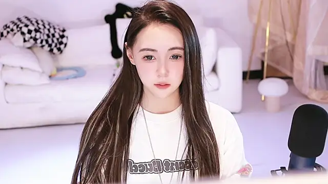 Roseonly  online show from March 10, 2026, 4:38 am