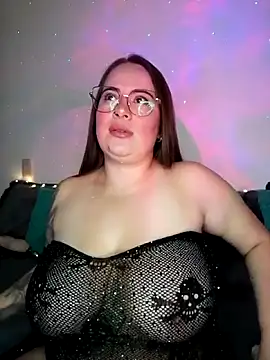 soofy   online show from April 10, 2026, 4:30 am