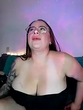 soofy   online show from January 17, 2026, 2:48 am