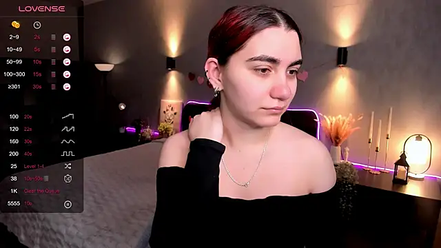 hannacheekss  online show from February 21, 2026, 2:02 am