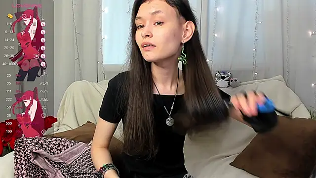 Emily Strikeee online show from March 9, 2025, 9:46 am