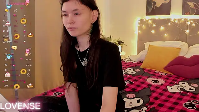 Emily Strikeee online show from February 22, 2026, 10:17 am