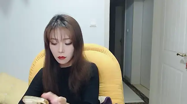 Snapshot of SuSushi728 chatting on January 15, 2025, 2:45 pm SuSushi728 online show from January 15, 2025, 2:45 pm