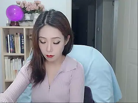 SuSushi728 online show from October 26, 2025, 4:51 pm